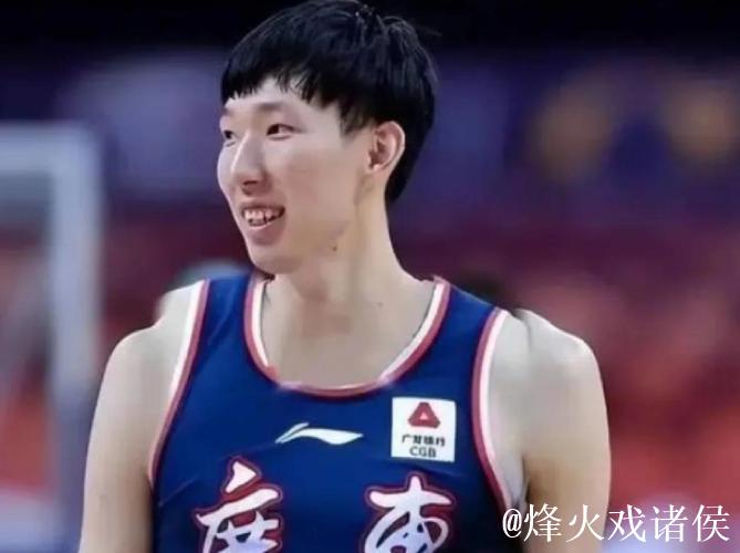 周琦为肘击道歉:我是下意识反应 不是故意的 周琦为肘击道歉:我是下意识反应 不是故意的